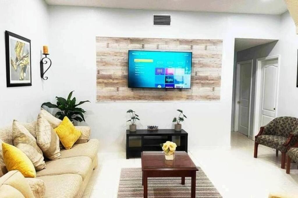 Villa Amazing & Cozy Duplex Near Zoo Miami ! Exterior foto
