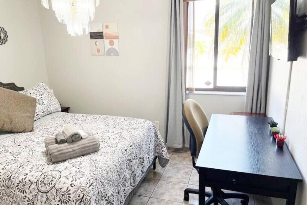 Villa Amazing & Cozy Duplex Near Zoo Miami ! Exterior foto