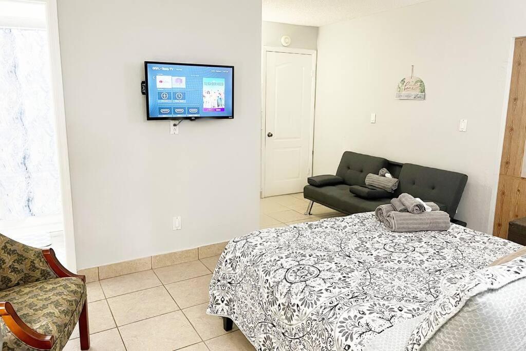 Villa Amazing & Cozy Duplex Near Zoo Miami ! Exterior foto