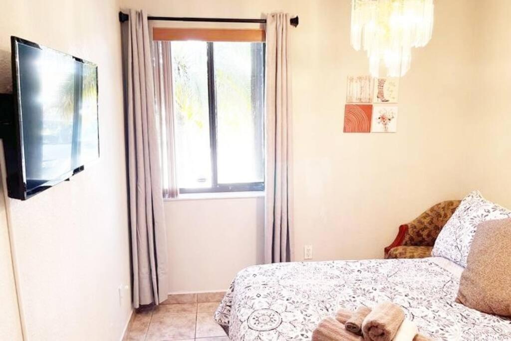 Villa Amazing & Cozy Duplex Near Zoo Miami ! Exterior foto