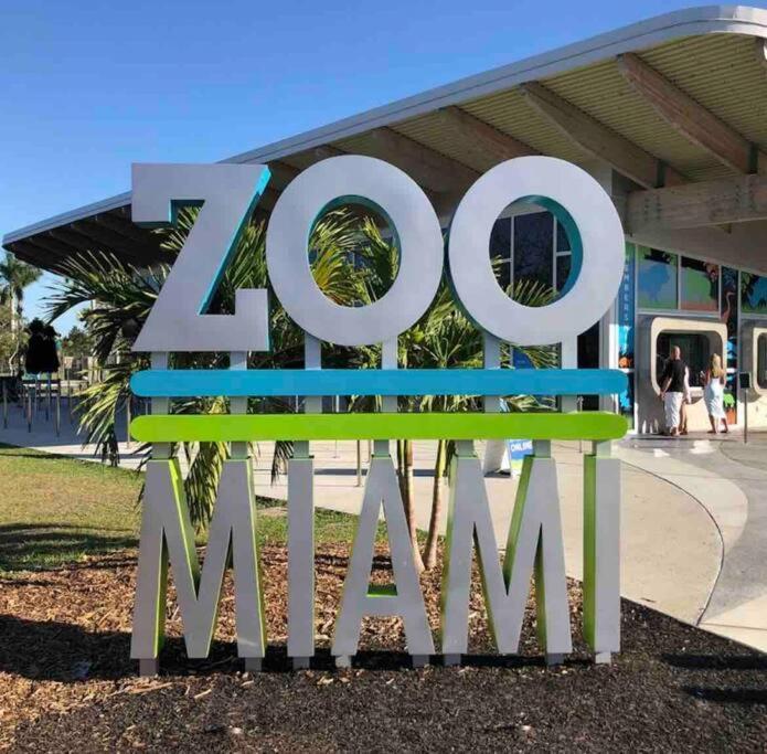 Villa Amazing & Cozy Duplex Near Zoo Miami ! Exterior foto